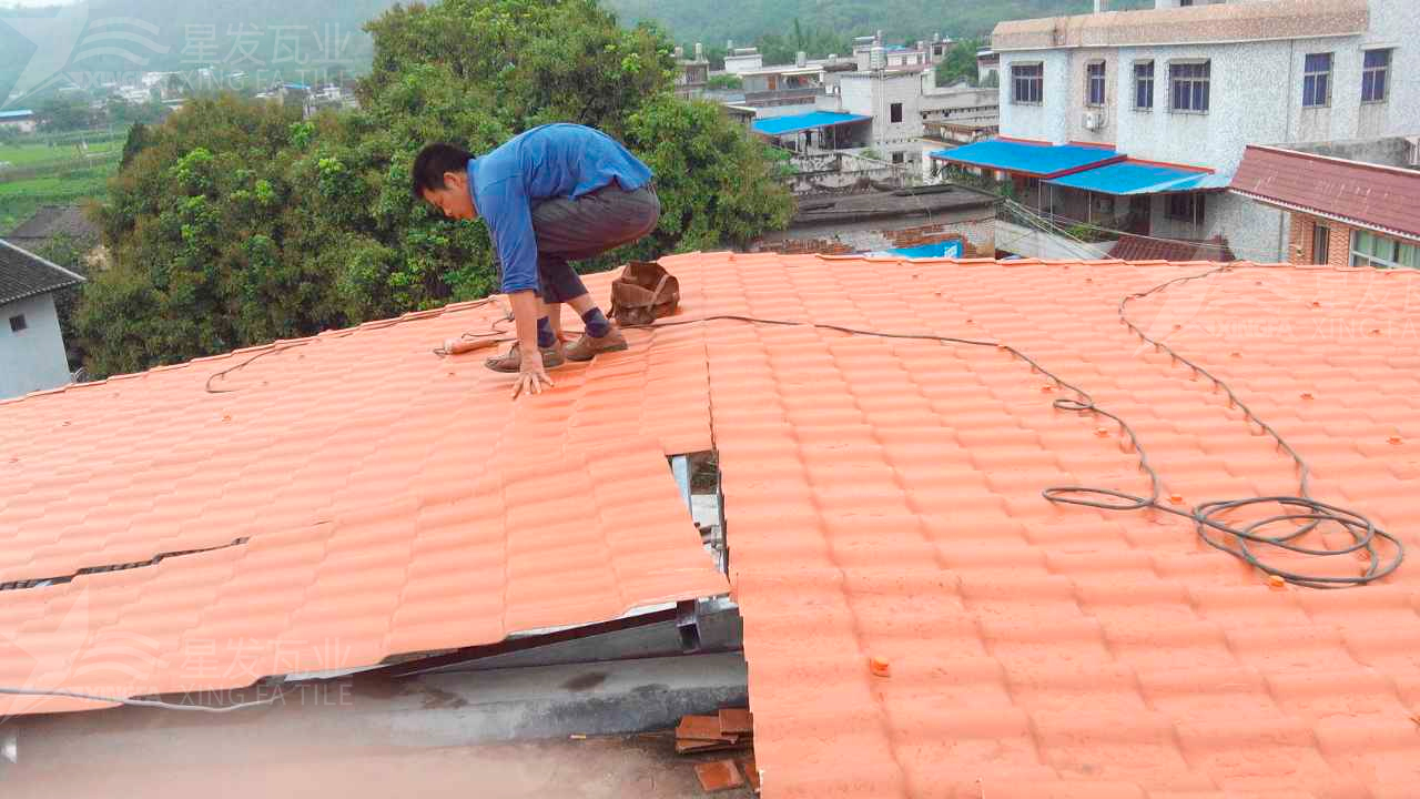 驻马店屋顶铺设安装合成树脂瓦时，牢牢记住这3点，就不怕屋顶出问题！